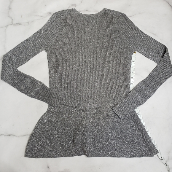 NWOT Veronica Beard metallic vneck long sleeve top - Picture 4 of 4